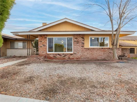 335 E Stetson Avenue, Hemet, CA 92543 - MLS#: IG25019727