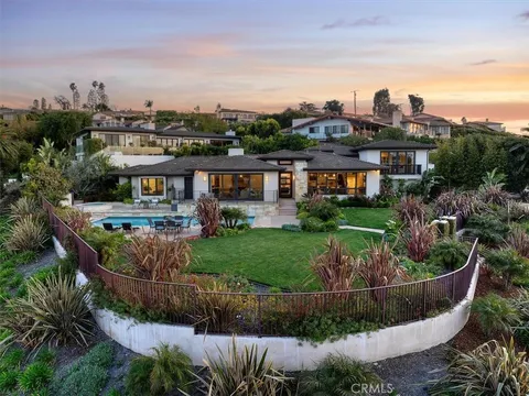 900 Via Nogales, Palos Verdes Estates, CA MLS: SB25073699