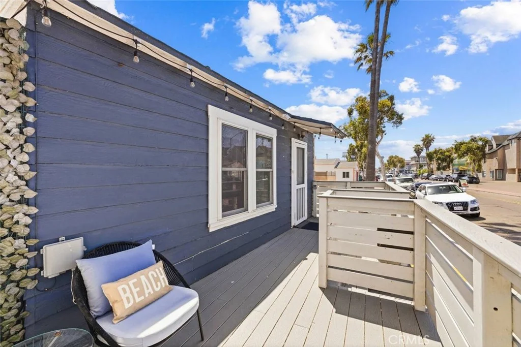 3855 Mission Boulevard, San Diego, CA 92109