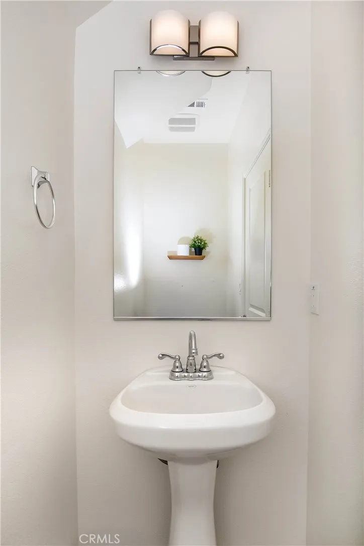 Additional image 38 of 240 Natural Bridge Ln, Palmdale, CA 93551