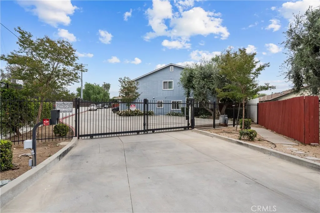 Additional image 83 of 14552 Foothill Blvd, Sylmar, CA 91342