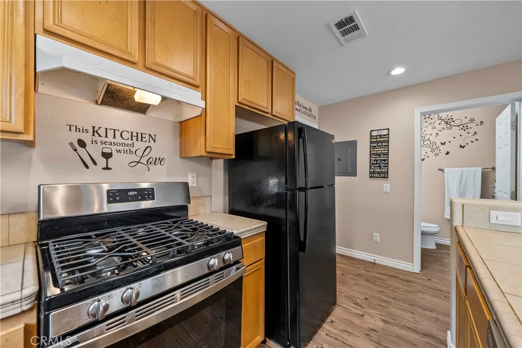Additional image 57 of 14552 Foothill Blvd, Sylmar, CA 91342