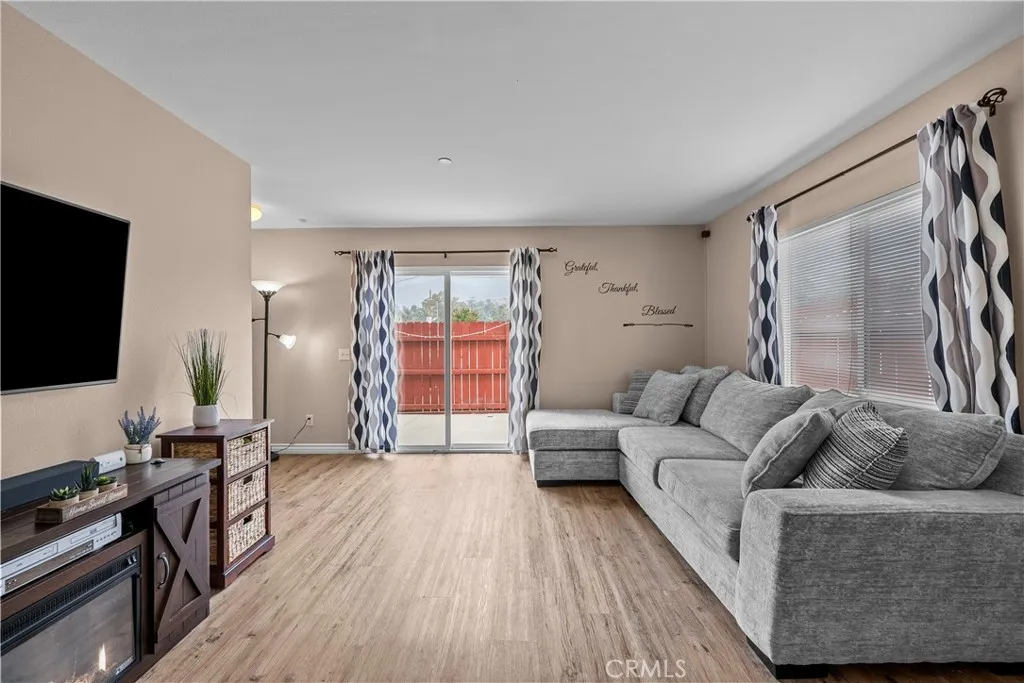 Additional image 47 of 14552 Foothill Blvd, Sylmar, CA 91342