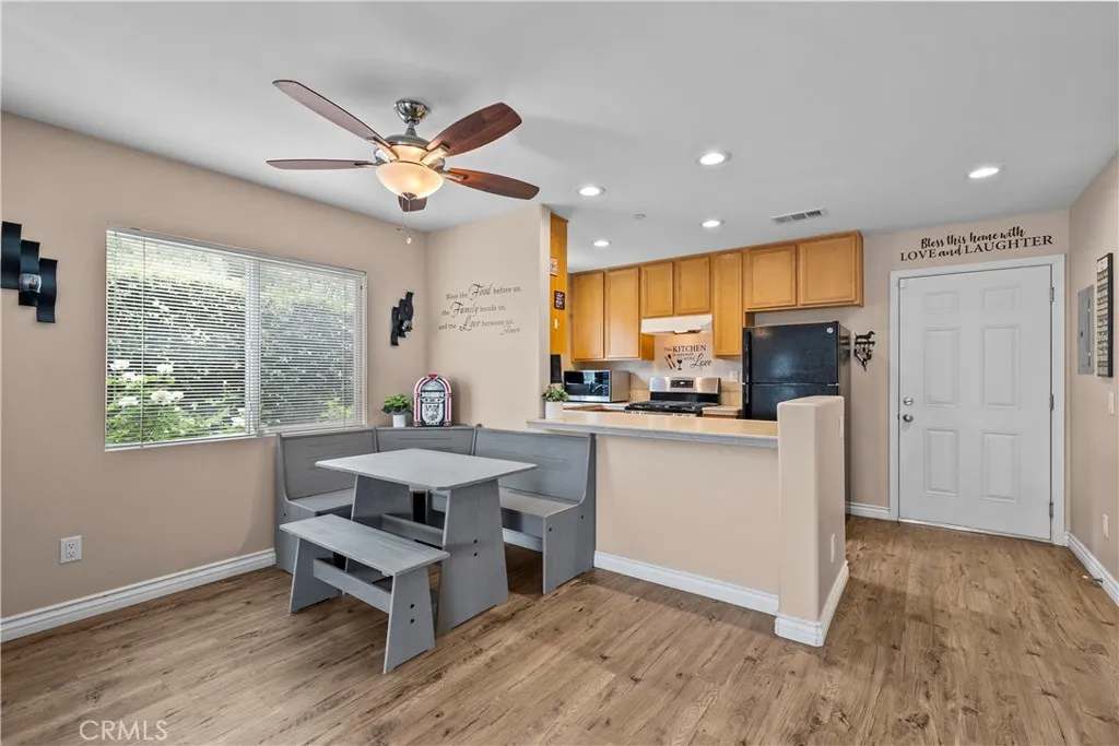 Additional image 50 of 14552 Foothill Blvd, Sylmar, CA 91342