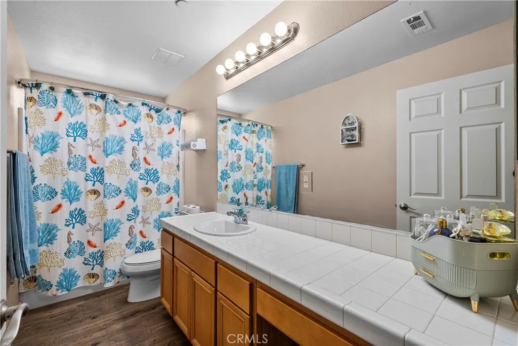 Additional image 70 of 14552 Foothill Blvd, Sylmar, CA 91342