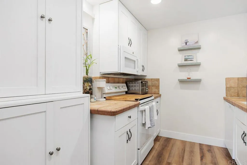 Additional image 41 of 405 Requeza Street Unit H9, Encinitas, CA 92024