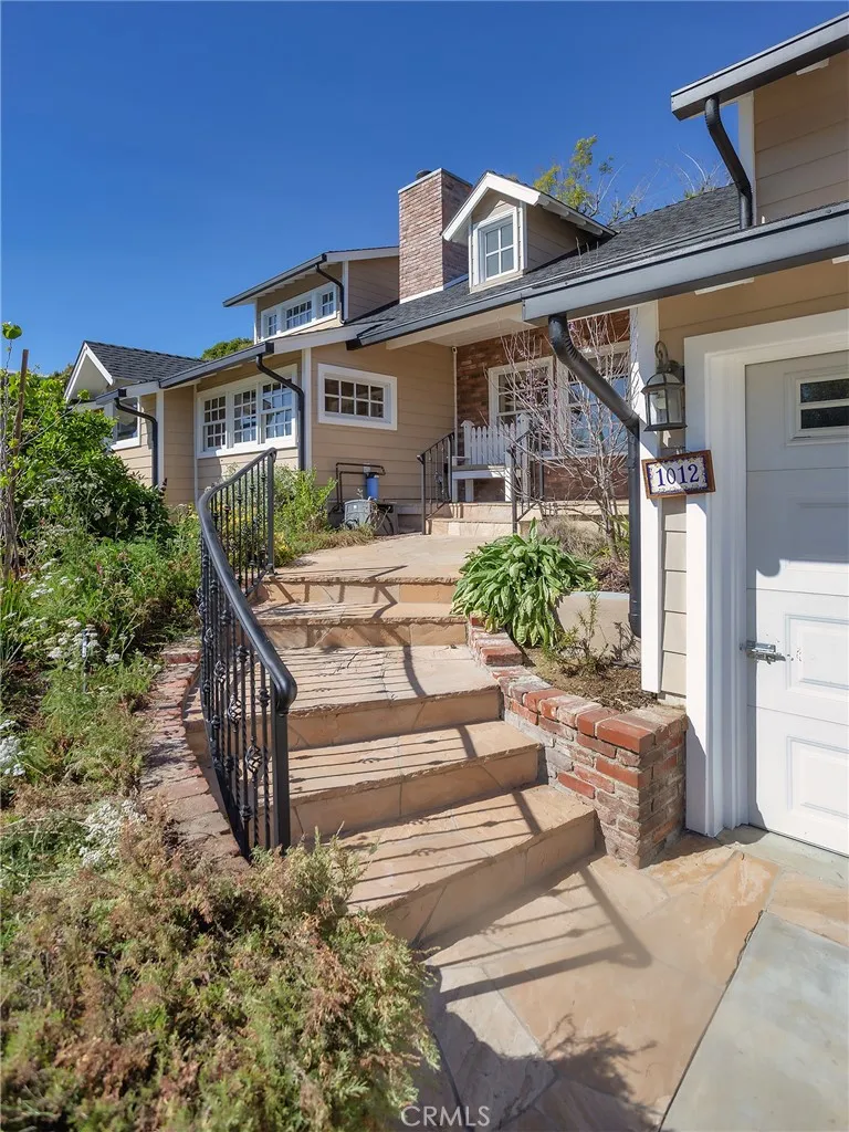 Additional image 133 of 1012 N Sunset Canyon Drive, Burbank, CA 91504