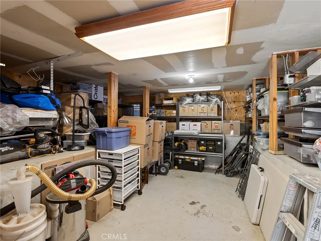 Additional image 45 of 1012 N Sunset Canyon Drive, Burbank, CA 91504