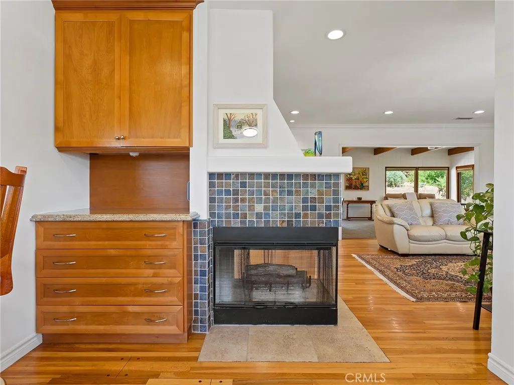 Additional image 84 of 1012 N Sunset Canyon Drive, Burbank, CA 91504