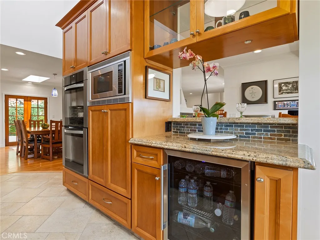 Additional image 7 of 1012 N Sunset Canyon Drive, Burbank, CA 91504