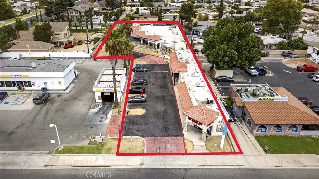 118 E Foothill Blvd, Rialto, CA 92376 photo 2