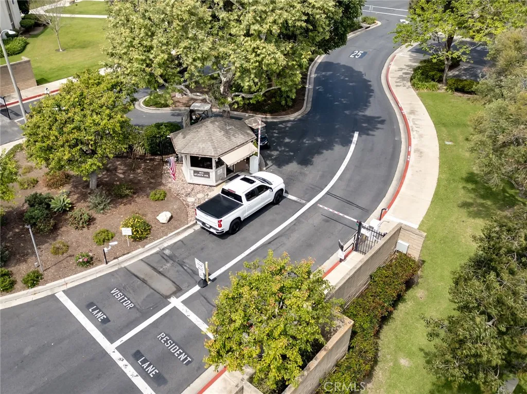 8777 Coral Springs Court Unit 11B, Huntington Beach, CA 92646