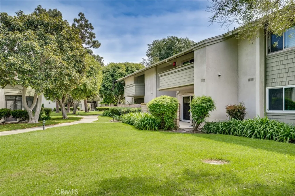 Additional image 3 of 8777 Coral Springs Court Unit 11B, Huntington Beach, CA 92646