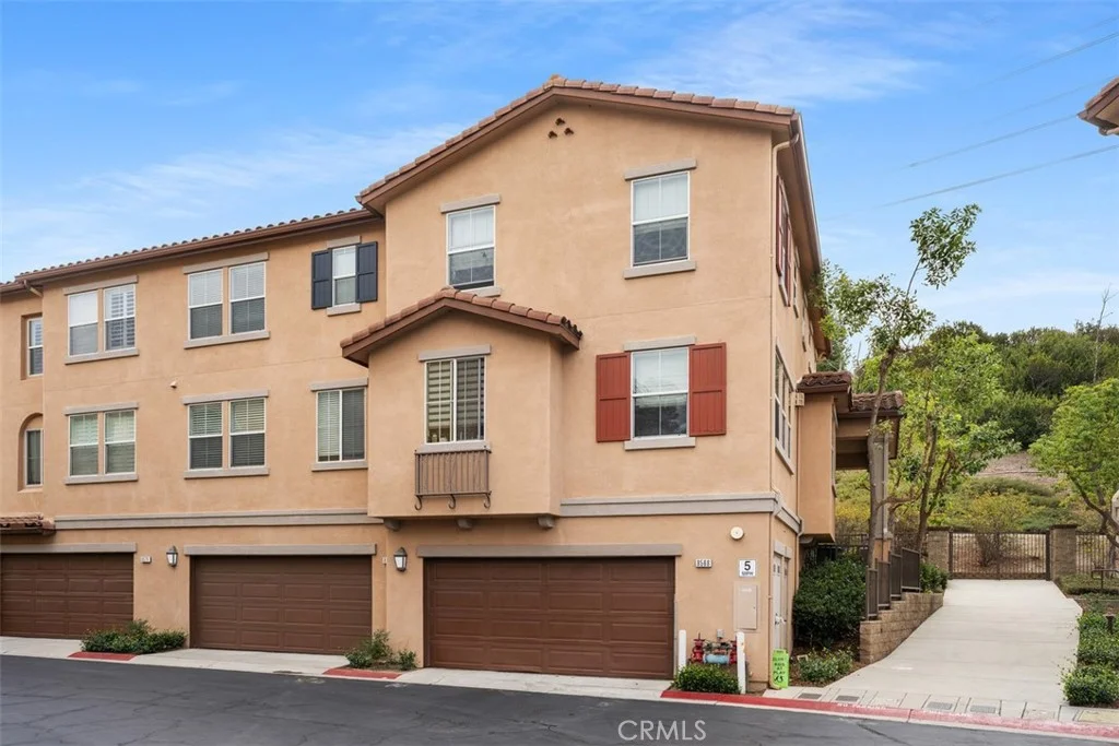 8572 E Kendra Loop, Orange, CA 92867 photo 4