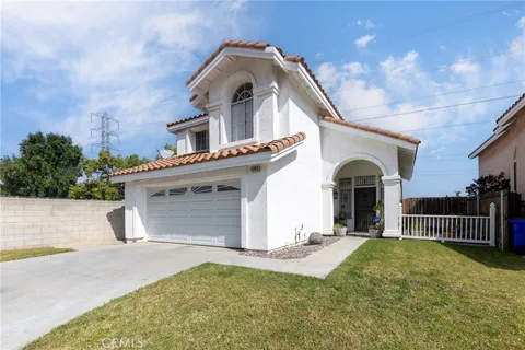 15910 Peach Tree Lane, Fontana, CA MLS: CV25091578