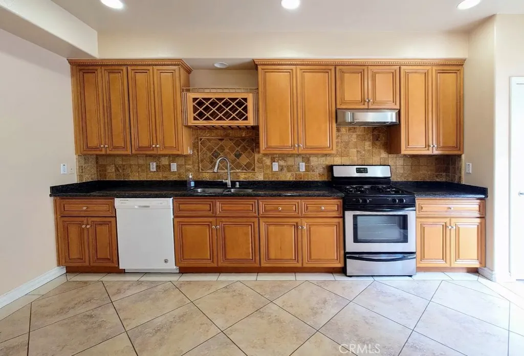 Additional image 28 of 88 N Roosevelt Ave Unit 5, Pasadena, CA 91107