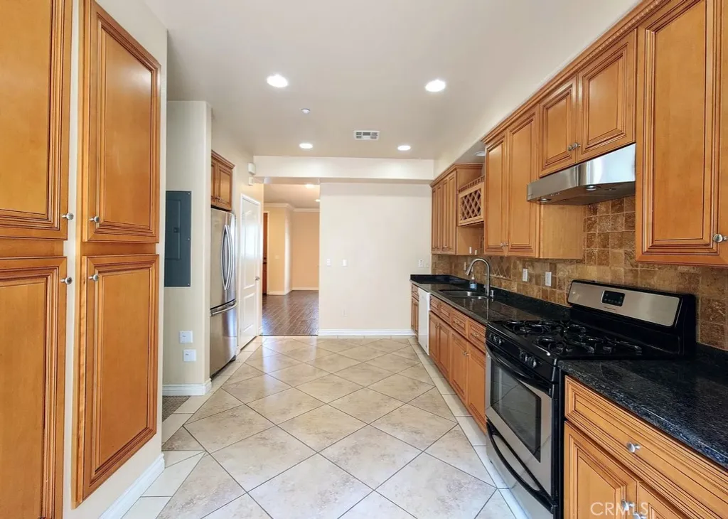 Additional image 9 of 88 N Roosevelt Ave Unit 5, Pasadena, CA 91107