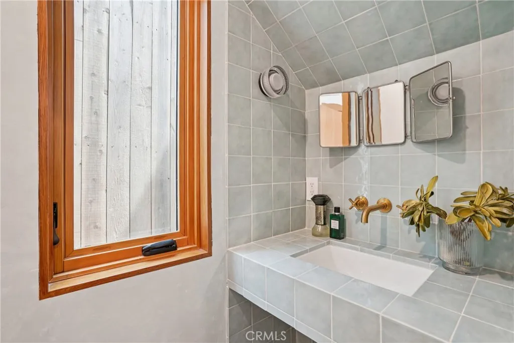 Additional image 36 of 647 Navy Street, Santa Monica, CA 90405