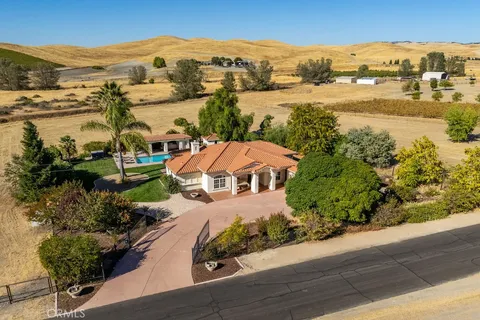 76950 Barker Road, San Miguel, CA MLS: NS25030577