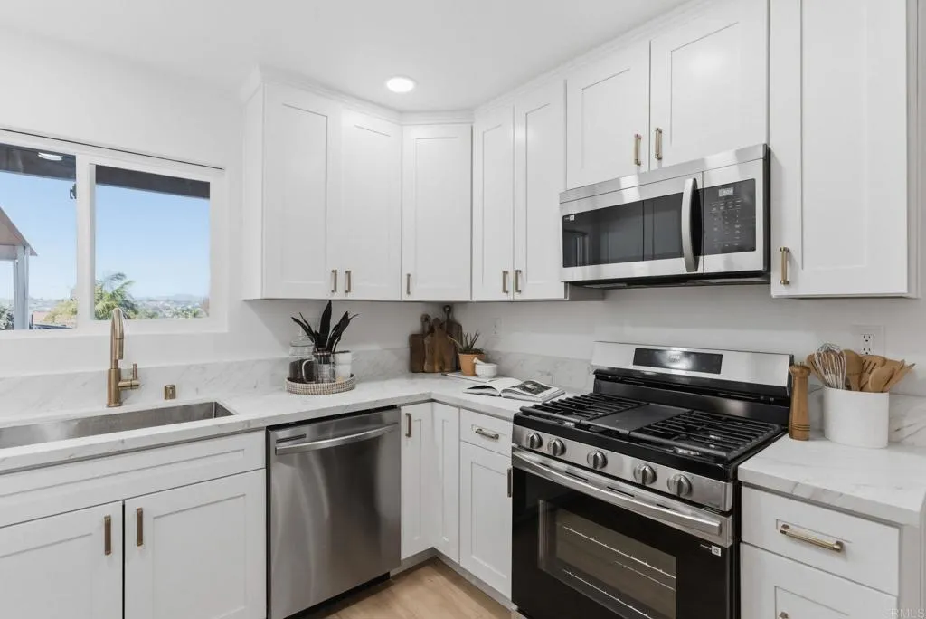 Additional image 5 of 6729 Mezin Way, San Diego, CA 92114