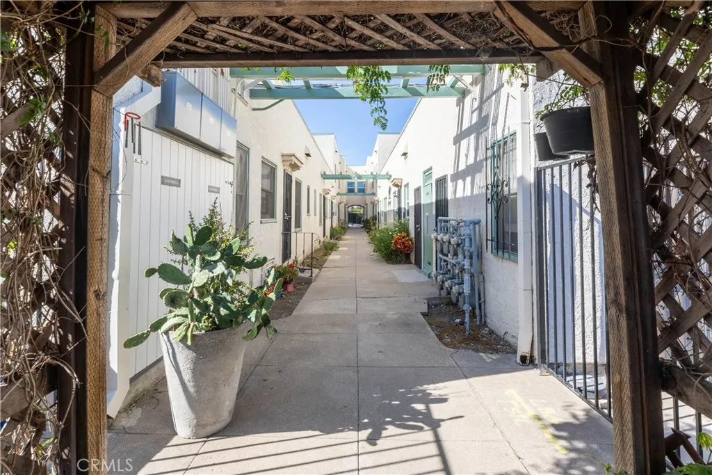 Additional image 51 of 1738 E 4th Street Unit 15, Long Beach, CA 90802