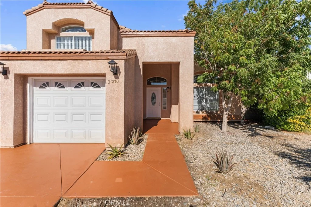 37270 Carousel Cir, Palmdale, CA 93552 photo 5