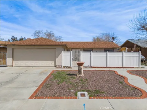37304 Sabal Avenue, Palmdale, CA 93552 - MLS#: SR25059924