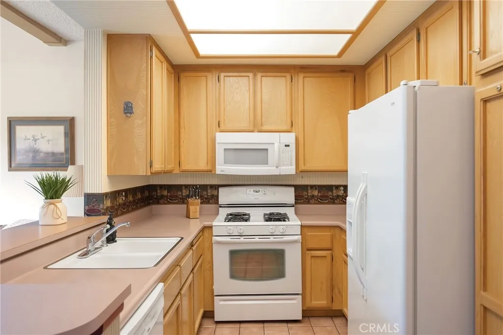 Additional image 86 of 737 Cienega Rd Unit D, Big Bear Lake, CA 92315