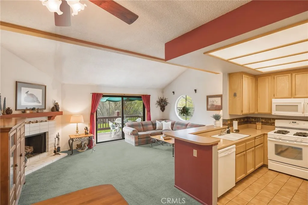 Additional image 4 of 737 Cienega Rd Unit D, Big Bear Lake, CA 92315