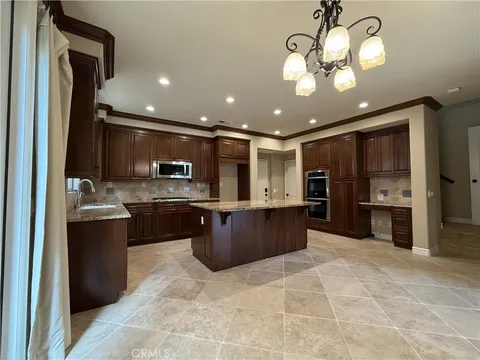 38 Bell Chime, Irvine, CA MLS: PW25067444