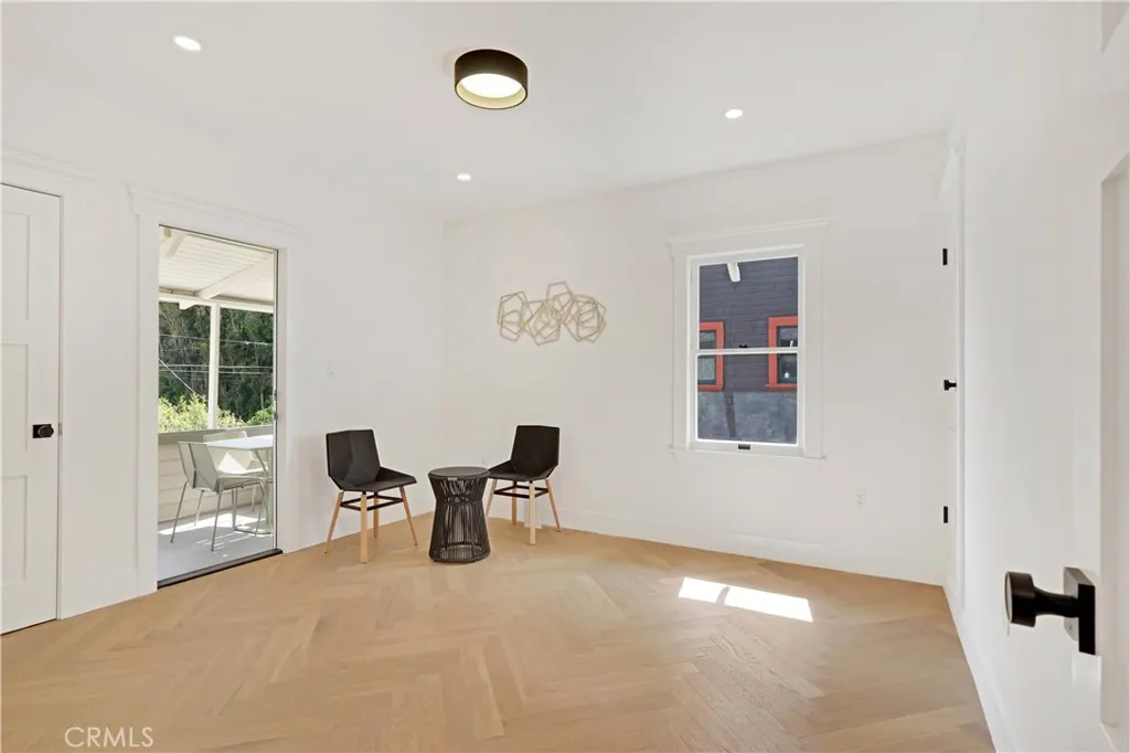 Additional image 52 of 1800 S Oxford Ave, Los Angeles, CA 90006