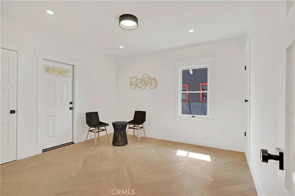 Additional image 21 of 1800 S Oxford Ave, Los Angeles, CA 90006