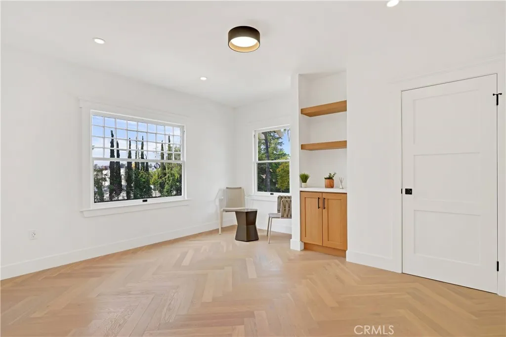 Additional image 55 of 1800 S Oxford Ave, Los Angeles, CA 90006