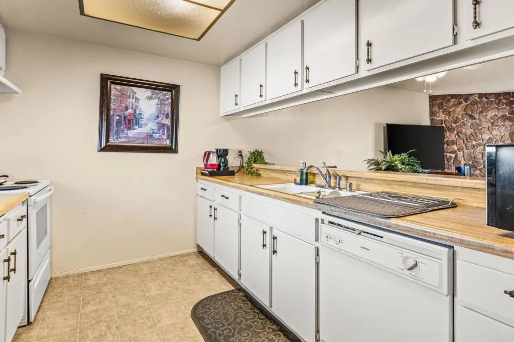 Additional image 6 of 276 S Pierce Street, El Cajon, CA 92020