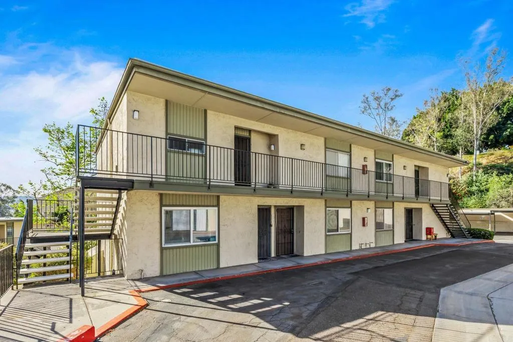 Additional image 21 of 276 S Pierce Street, El Cajon, CA 92020