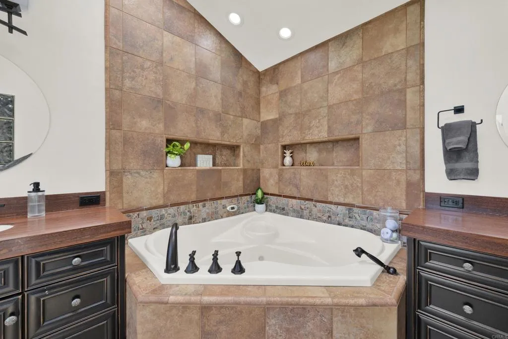 Additional image 94 of 6460 Golfcrest Drive, San Diego, CA 92119