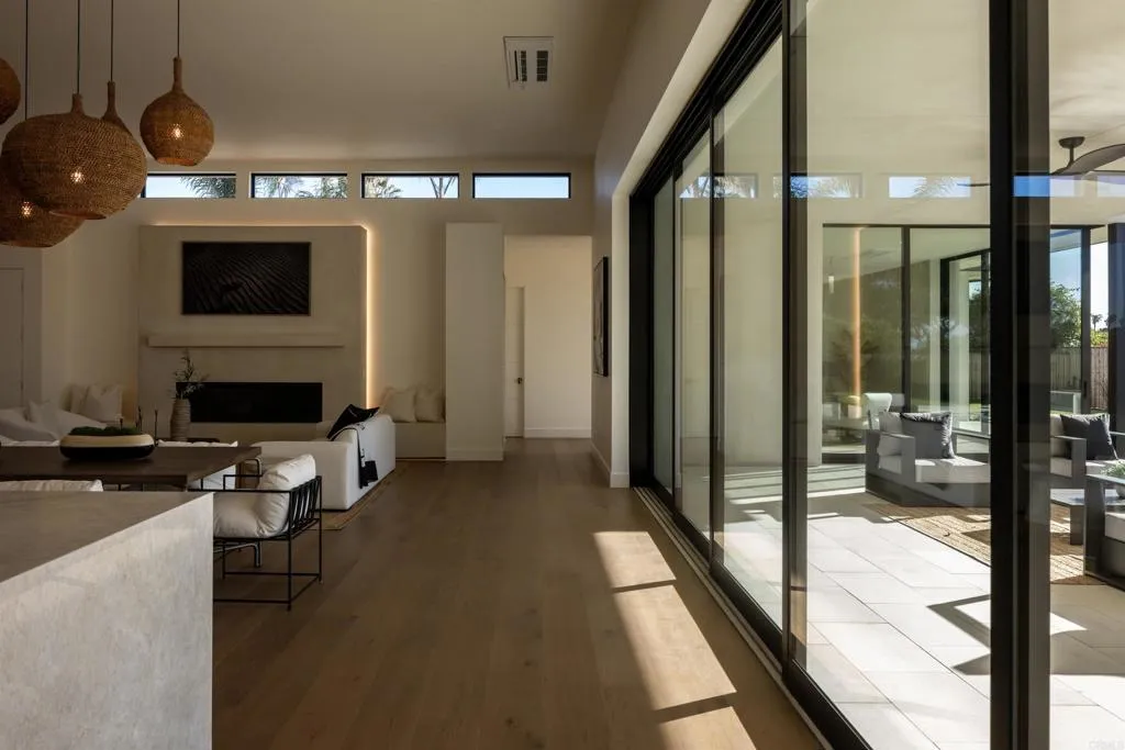 Additional image 46 of 601 N Cedros Avenue, Solana Beach, CA 92075