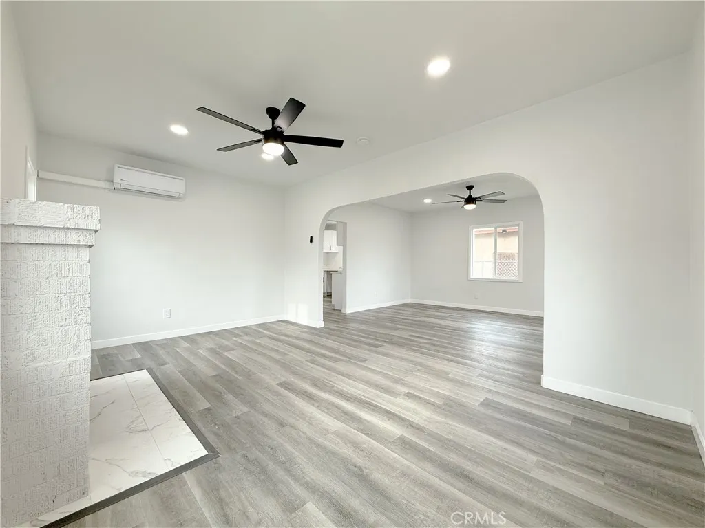 Additional image 35 of 445 E 119th Street, Los Angeles, CA 90061