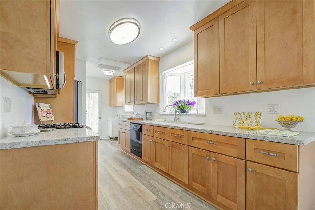 Additional image 51 of 905 Alma Street, Glendale, CA 91202