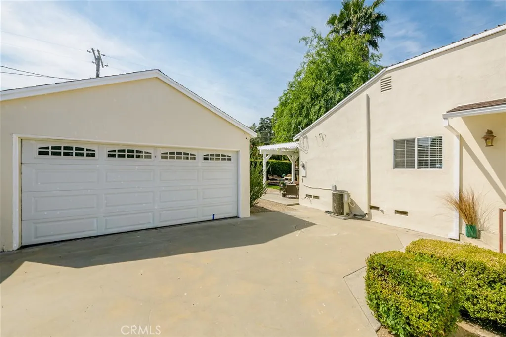 Additional image 26 of 17256 Lemay St, Lake Balboa, CA 91406