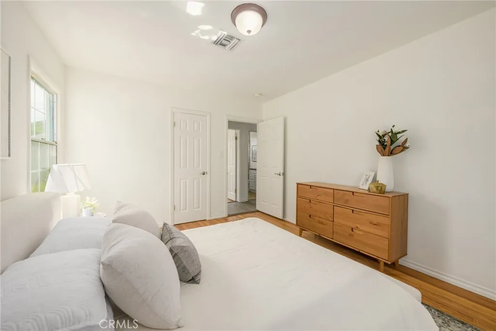 Additional image 18 of 17256 Lemay St, Lake Balboa, CA 91406