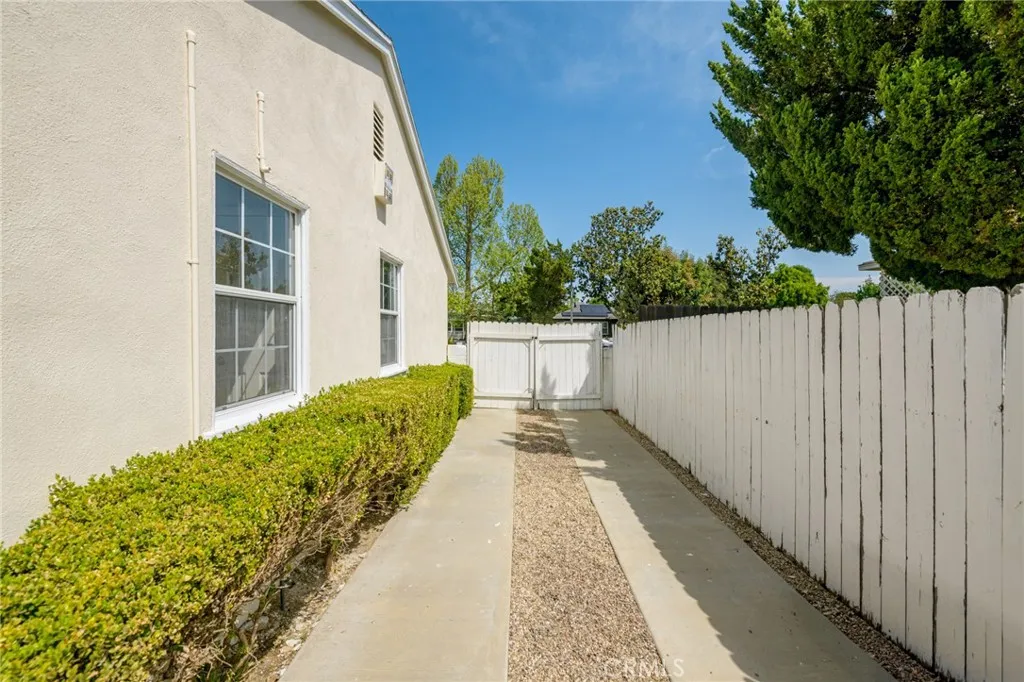 Additional image 68 of 17256 Lemay St, Lake Balboa, CA 91406