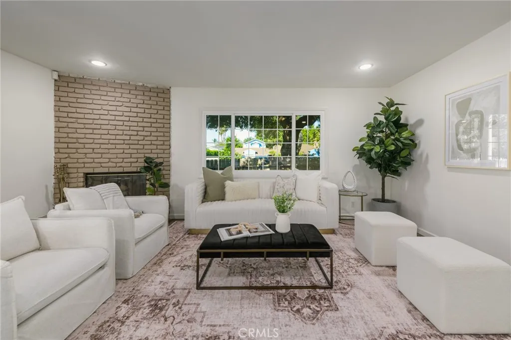 Additional image 7 of 17256 Lemay St, Lake Balboa, CA 91406