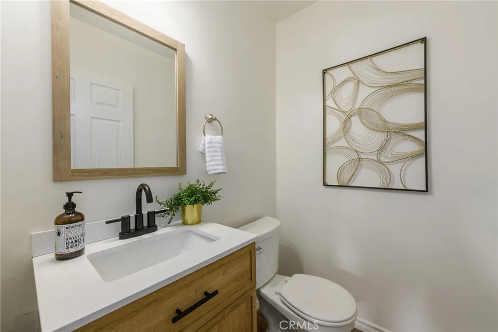 Additional image 57 of 17256 Lemay St, Lake Balboa, CA 91406