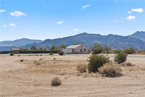 46039 Valley Center Road, Newberry Springs, CA 92365 - MLS#: HD23204873