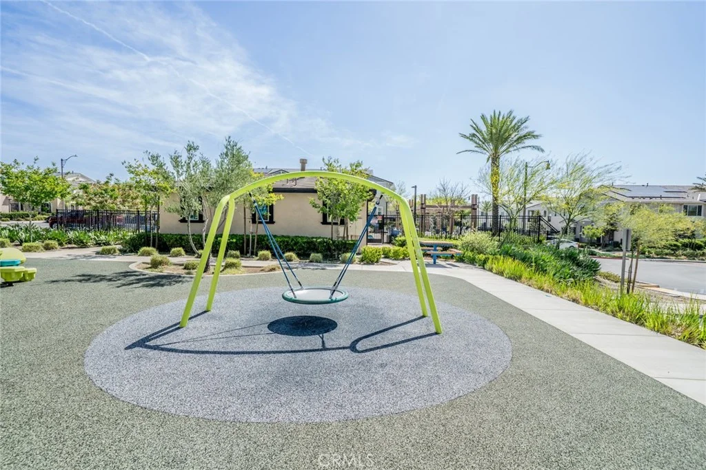 16502 Casa Grande Ave Unit 120, Fontana, CA 92336