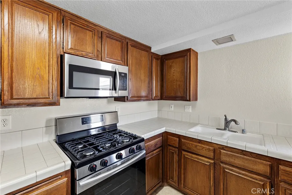 Additional image 61 of 5050 Canyon Crest Dr Unit 7, Riverside, CA 92507
