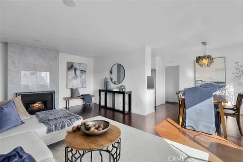 1914 Corinth Avenue Unit 201, Los Angeles, CA MLS: SB25065014
