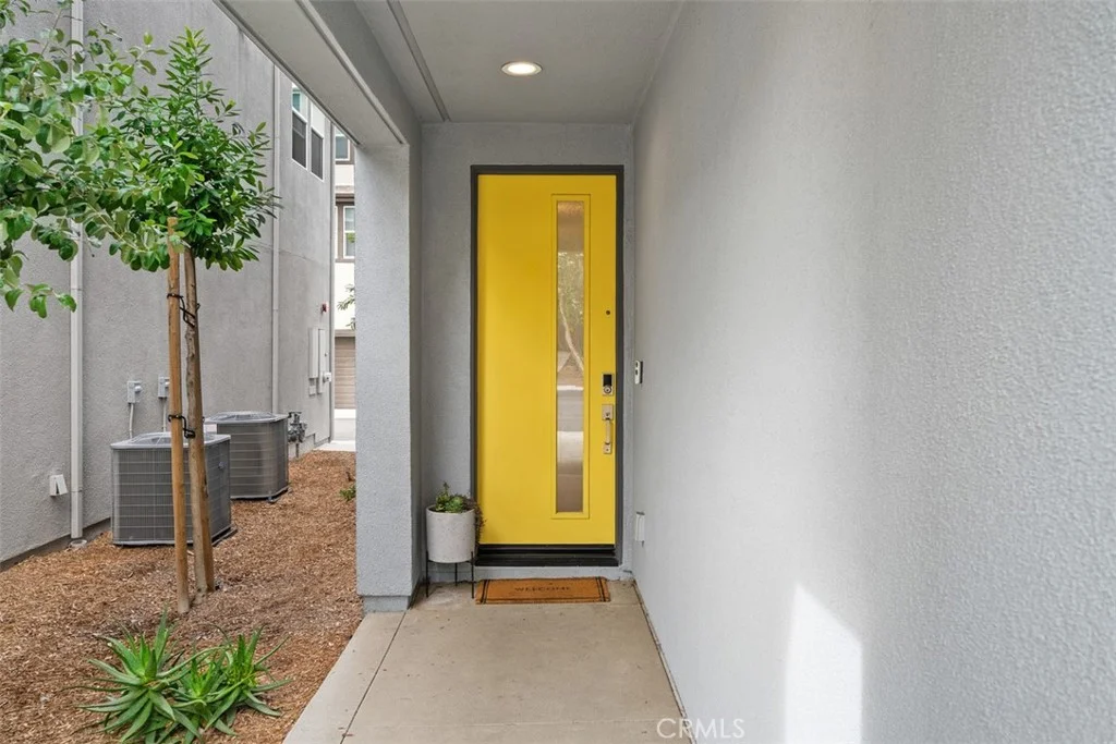 130 Tenor, Irvine, CA 92618 photo 2
