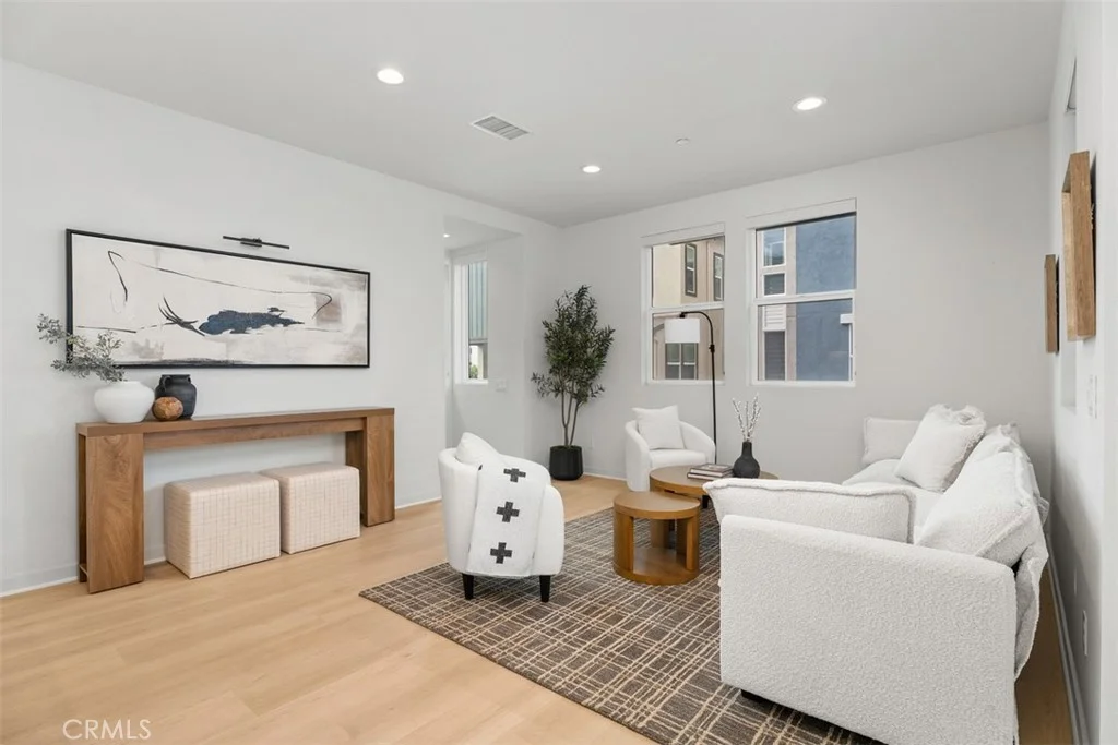 130 Tenor, Irvine, CA 92618 photo 5
